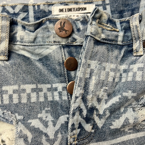 One Teaspooon Bandits jean shorts - Picture 4 of 5